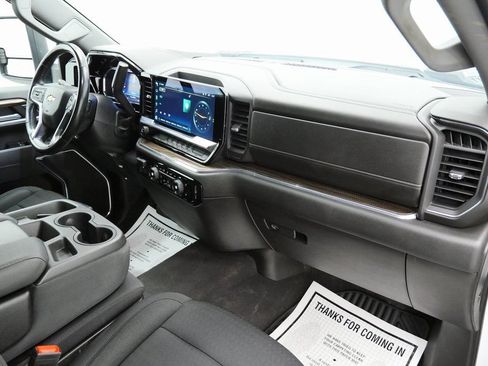 Used 2024 Chevrolet Silverado 2500 LT w/ Convenience Package AWD/4WD image 18