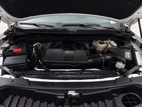 Used 2021 Chevrolet Suburban RST w/ Rear Media and Nav Package image 3