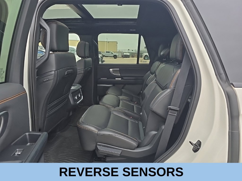 Used 2025 Ford Expedition Tremor AWD/4WD image 19