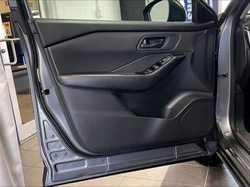 Certified 2024 Nissan Rogue S AWD/4WD image 9