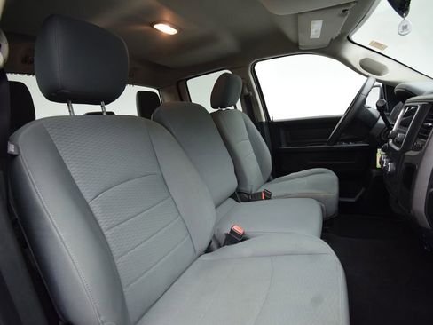 Used 2018 RAM 1500 ST w/ SXT Appearance Group image 17