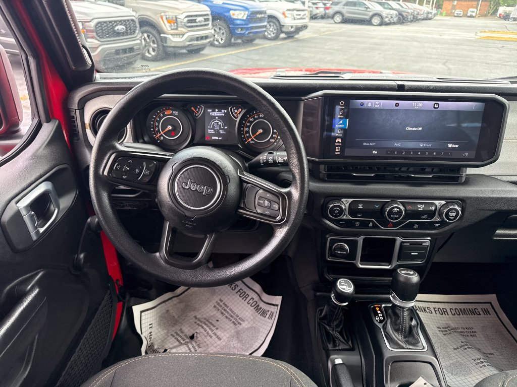 Used 2024 Jeep Wrangler Unlimited Sport AWD/4WD image 17