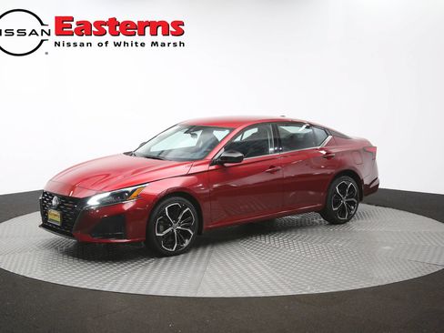 Used 2023 Nissan Altima 2.5 SR AWD/4WD image 55