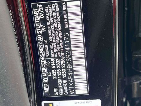 Used 2025 Mercedes-Benz C 300 4MATIC Sedan image 13