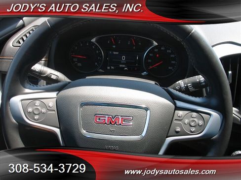 Used 2020 GMC Terrain SLE w/ Elevation Edition AWD/4WD image 13