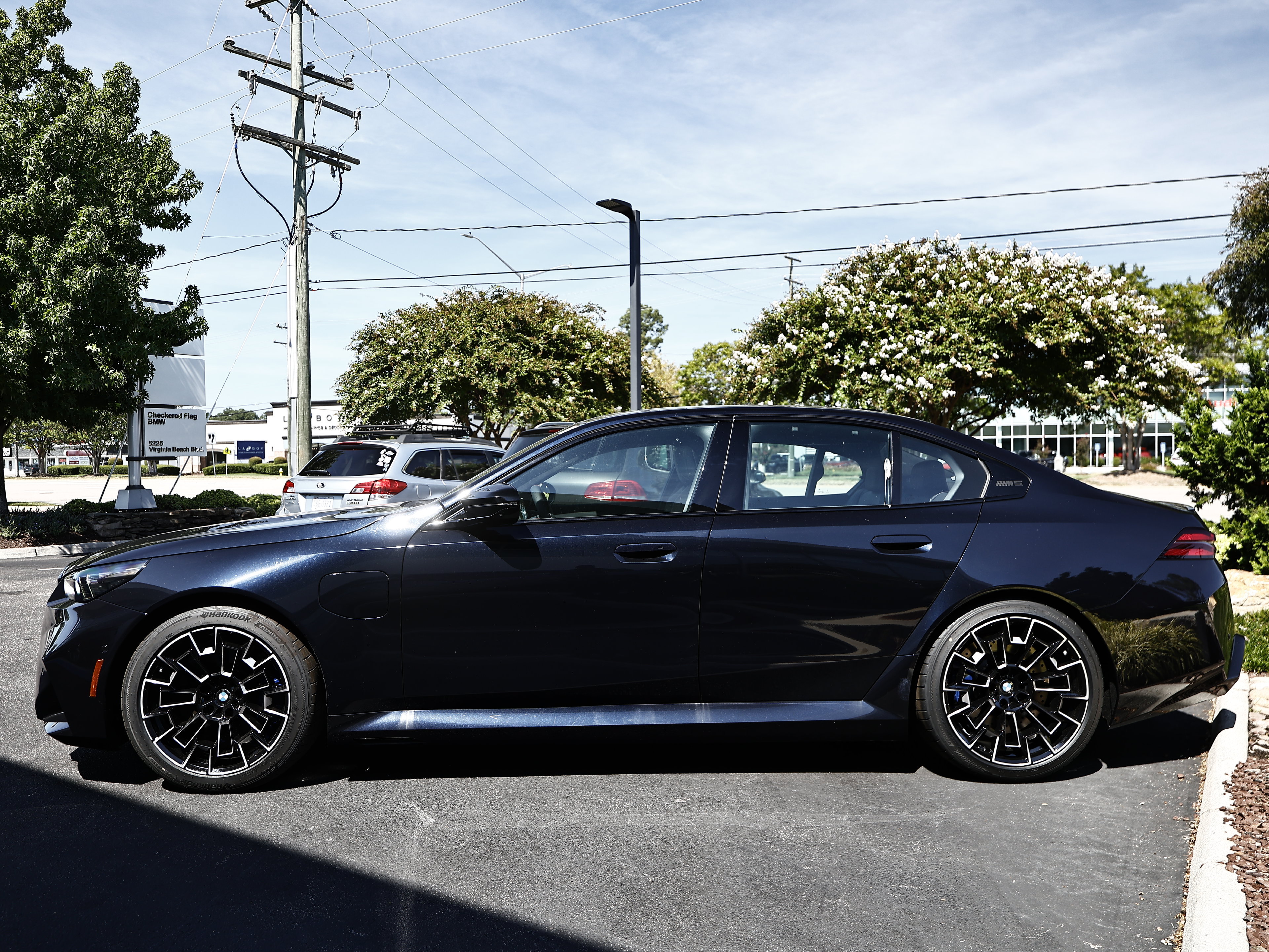 New 2027 BMW M5 w/ Executive Package AWD/4WD image 10