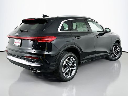 New 2025 Audi Q5 Premium image 13