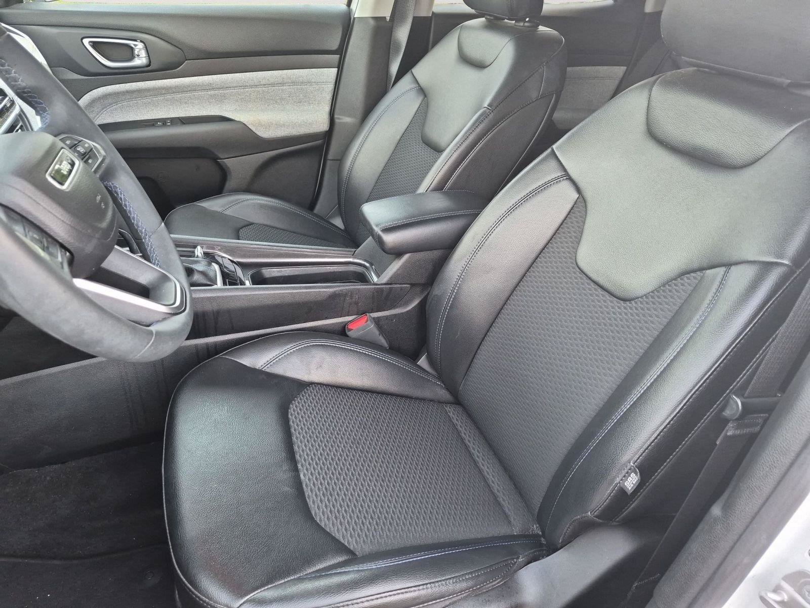 Used 2022 Jeep Compass Latitude AWD/4WD image 28