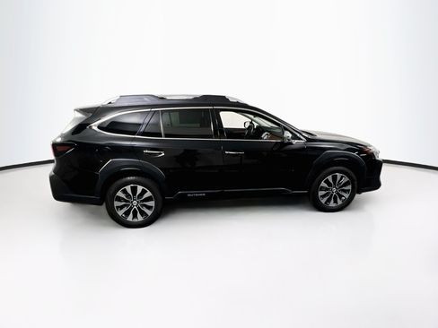 Used 2023 Subaru Outback Touring AWD/4WD image 4