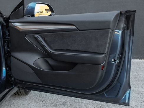 Used 2023 Tesla Model 3 Performance image 50