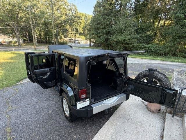 Used 2011 Jeep Wrangler Unlimited Sahara w/ Connectivity Group AWD/4WD image 25