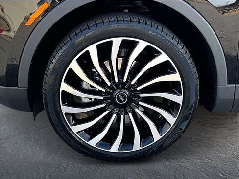 Used 2019 Lincoln Nautilus Black Label image 11