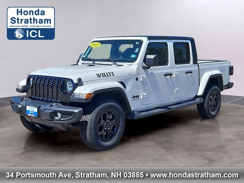 Used 2022 Jeep Gladiator Sport image 1