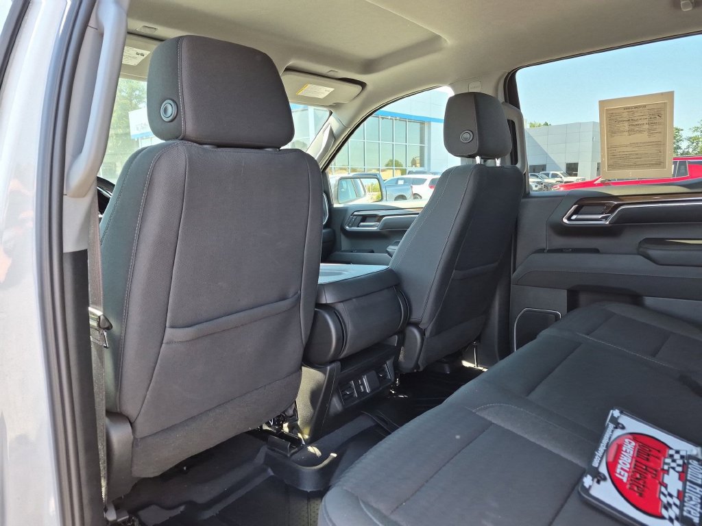 Certified 2023 Chevrolet Silverado 1500 LT AWD/4WD image 32