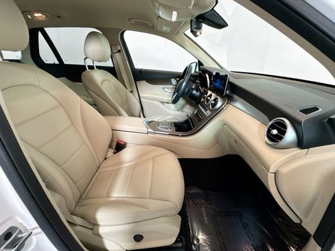 Certified 2021 Mercedes-Benz GLC 300 4MATIC image 26