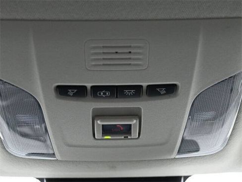 Used 2022 Toyota Corolla LE image 16