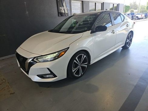 Used 2020 Nissan Sentra SR image 1