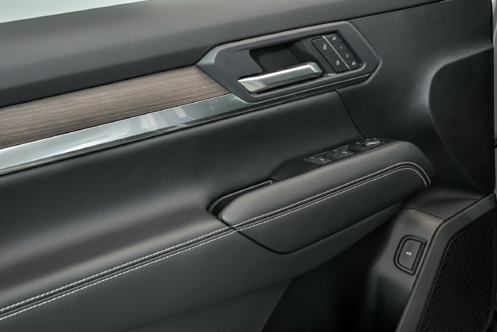 New 2027 GMC Terrain Denali w/ LPO, Floor Liner Package AWD/4WD image 5