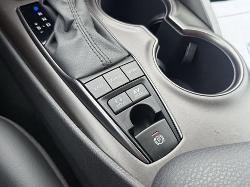 Used 2022 Toyota Camry SE image 21