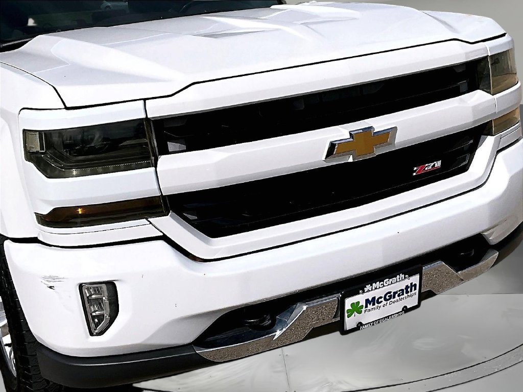 Used 2017 Chevrolet Silverado 1500 LT w/ All Star Edition AWD/4WD image 35