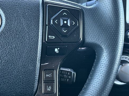 Used 2023 Toyota 4Runner TRD Off-Road AWD/4WD image 11