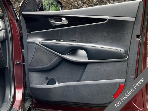 Used 2019 Kia Sorento AWD image 19