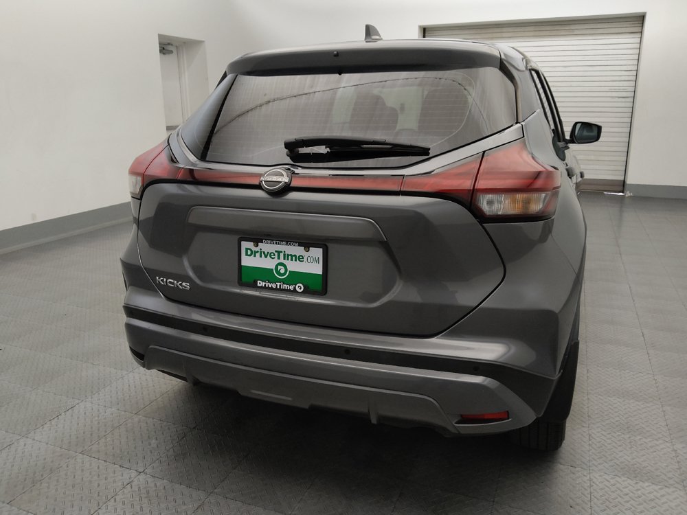 Used 2024 Nissan Kicks S FWD image 7