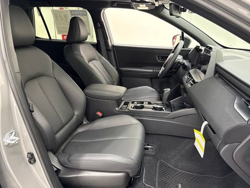 Used 2026 Subaru Forester Premium AWD/4WD image 24