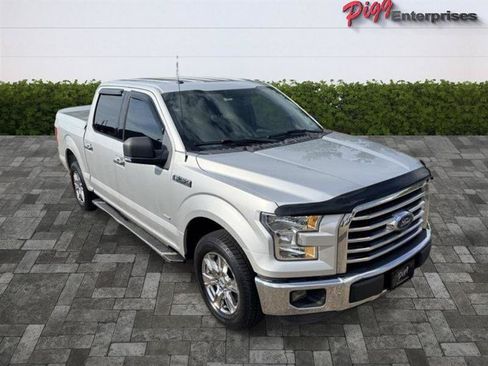 Used 2015 Ford F150 XLT w/ Equipment Group 301A Mid RWD image 9