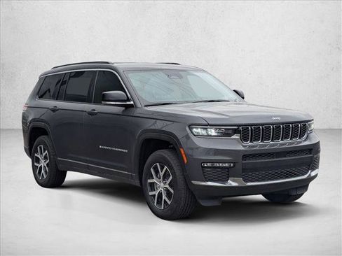 New 2025 Jeep Grand Cherokee L Limited w/ Trailer Tow Package AWD/4WD image 7