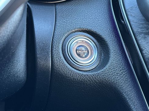 Used 2021 Mercedes-Benz C 300 Sedan image 24