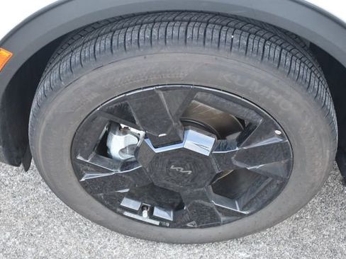 Certified 2026 Kia Sportage X-Line w/ X-Line Premium Package image 13