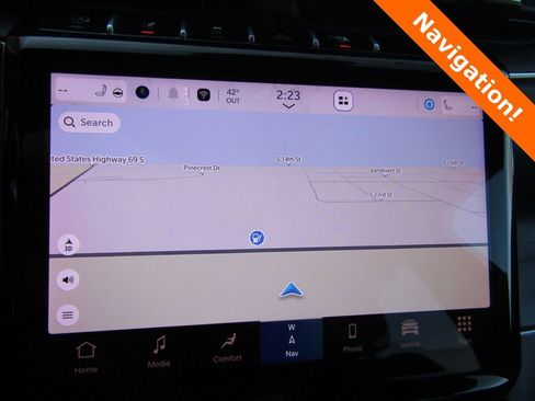 Used 2024 Jeep Grand Cherokee L Limited w/ Luxury Tech Group II image 16