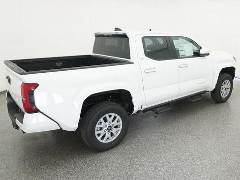 New 2025 Toyota Tacoma SR5 image 9