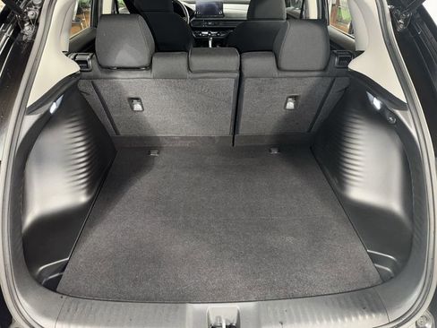 Used 2023 Honda HR-V LX image 30