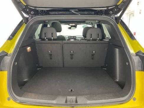Certified 2023 Chevrolet TrailBlazer RS w/ Sun and Liftgate Package AWD/4WD image 13