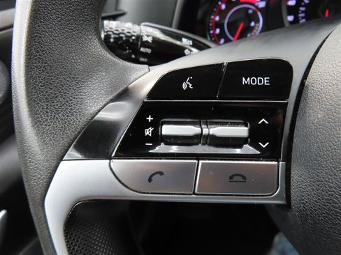 Used 2023 Hyundai Elantra SE FWD image 20