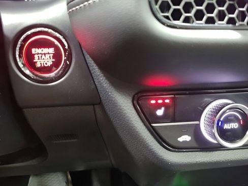 Used 2023 Honda HR-V EX-L image 37