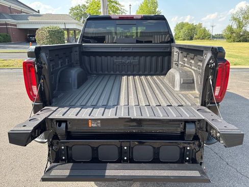 New 2026 GMC Sierra 1500 SLT w/ SLT Premium Package AWD/4WD image 42