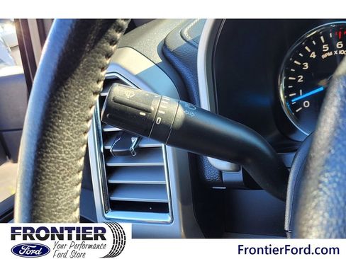 Used 2015 Ford F150 Lariat image 19