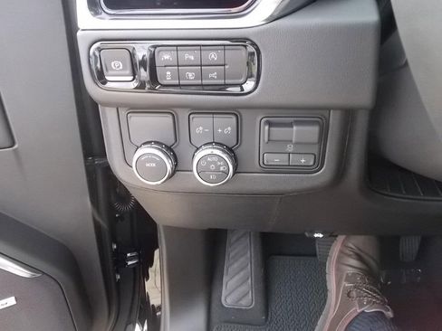 New 2026 GMC Yukon Denali w/ Denali Reserve Package image 21