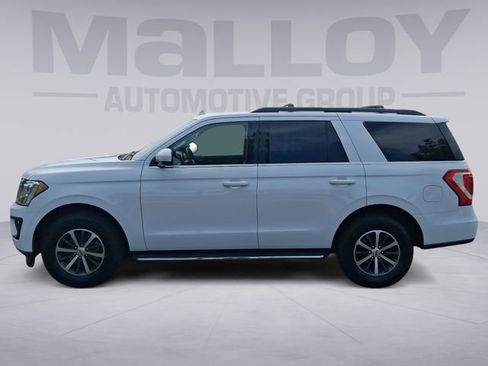 Used 2020 Ford Expedition XLT w/ Equipment Group 202A AWD/4WD image 2