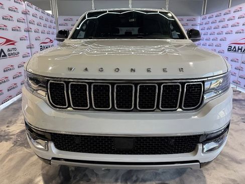 Used 2024 Jeep Wagoneer L Series II w/ Flexible Seating Group image 3