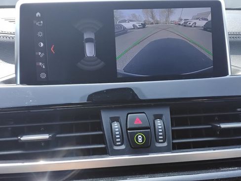 Used 2023 BMW X2 sDrive28i image 11