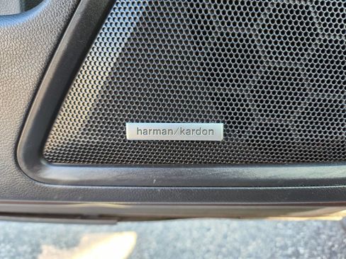 Used 2021 Subaru Outback Touring XT image 22