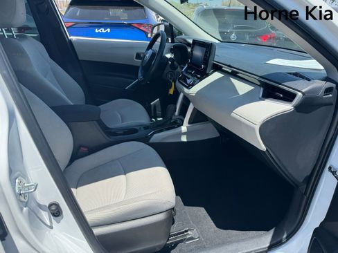 Used 2022 Toyota Corolla Cross L FWD image 26