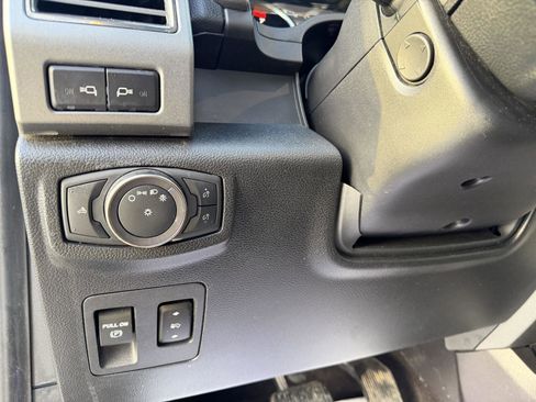 Used 2019 Ford F150 Raptor w/ Equipment Group 802A Luxury image 12