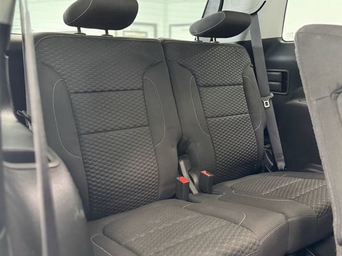 Used 2017 GMC Acadia SLE image 28