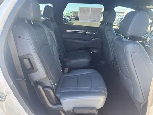 Used 2024 Buick Enclave Premium image 21