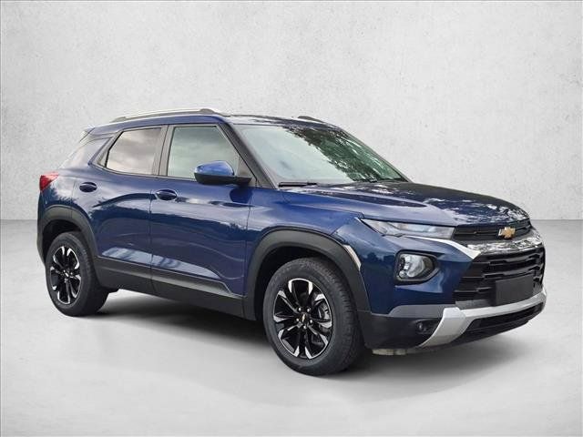 Used 2023 Chevrolet TrailBlazer LT FWD image 3